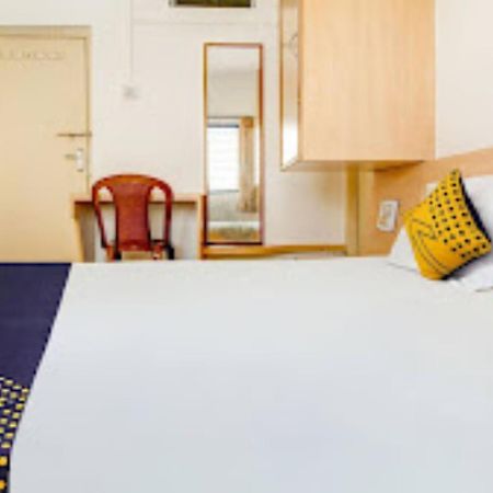נאסיק Hotel Rahi מראה חיצוני תמונה