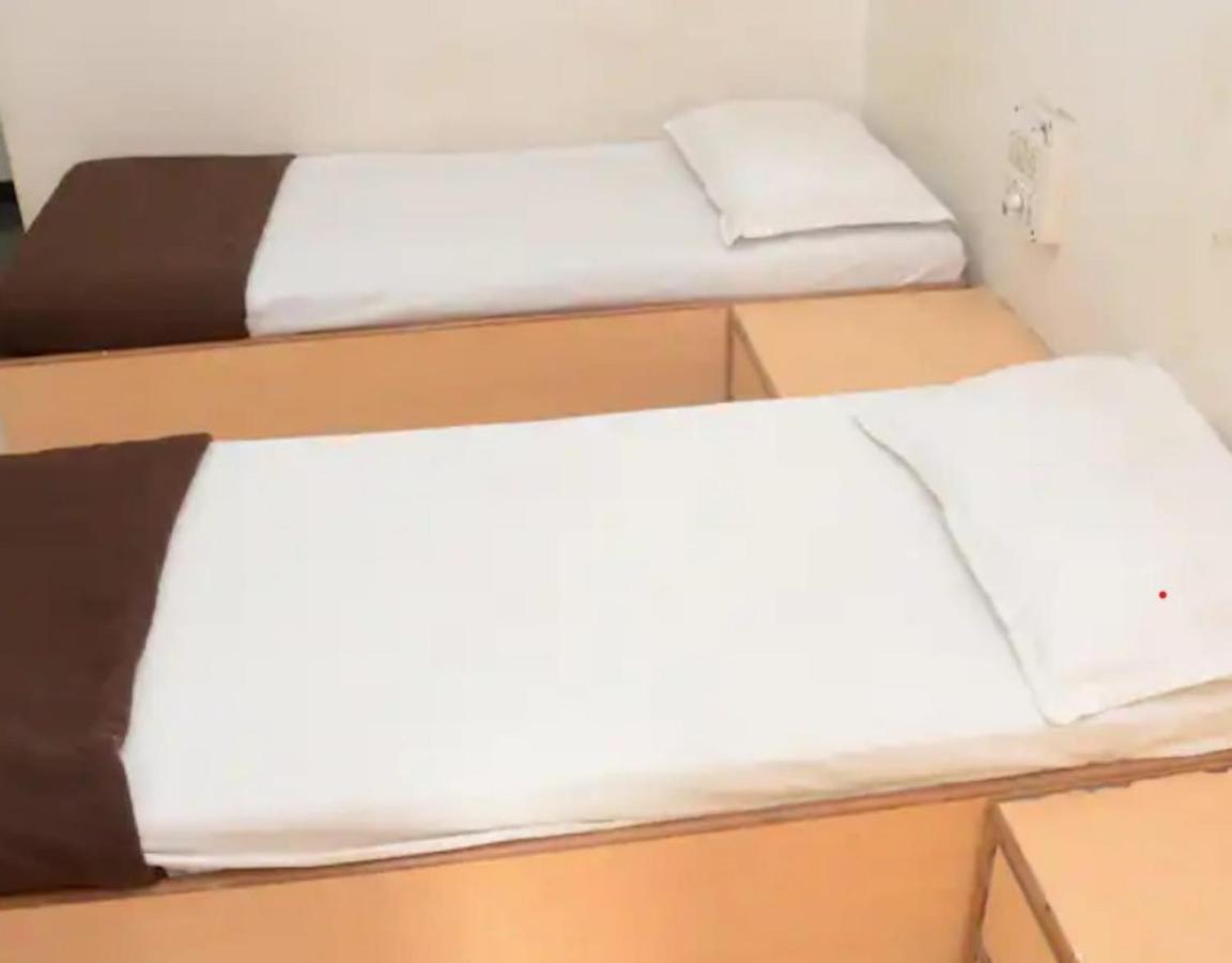 נאסיק Hotel Rahi מראה חיצוני תמונה