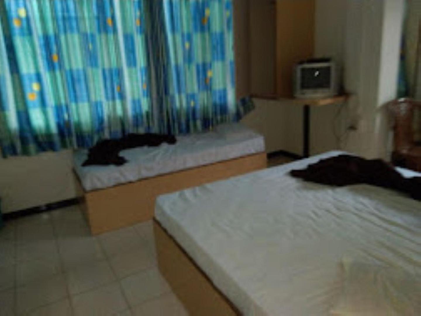 נאסיק Hotel Rahi מראה חיצוני תמונה