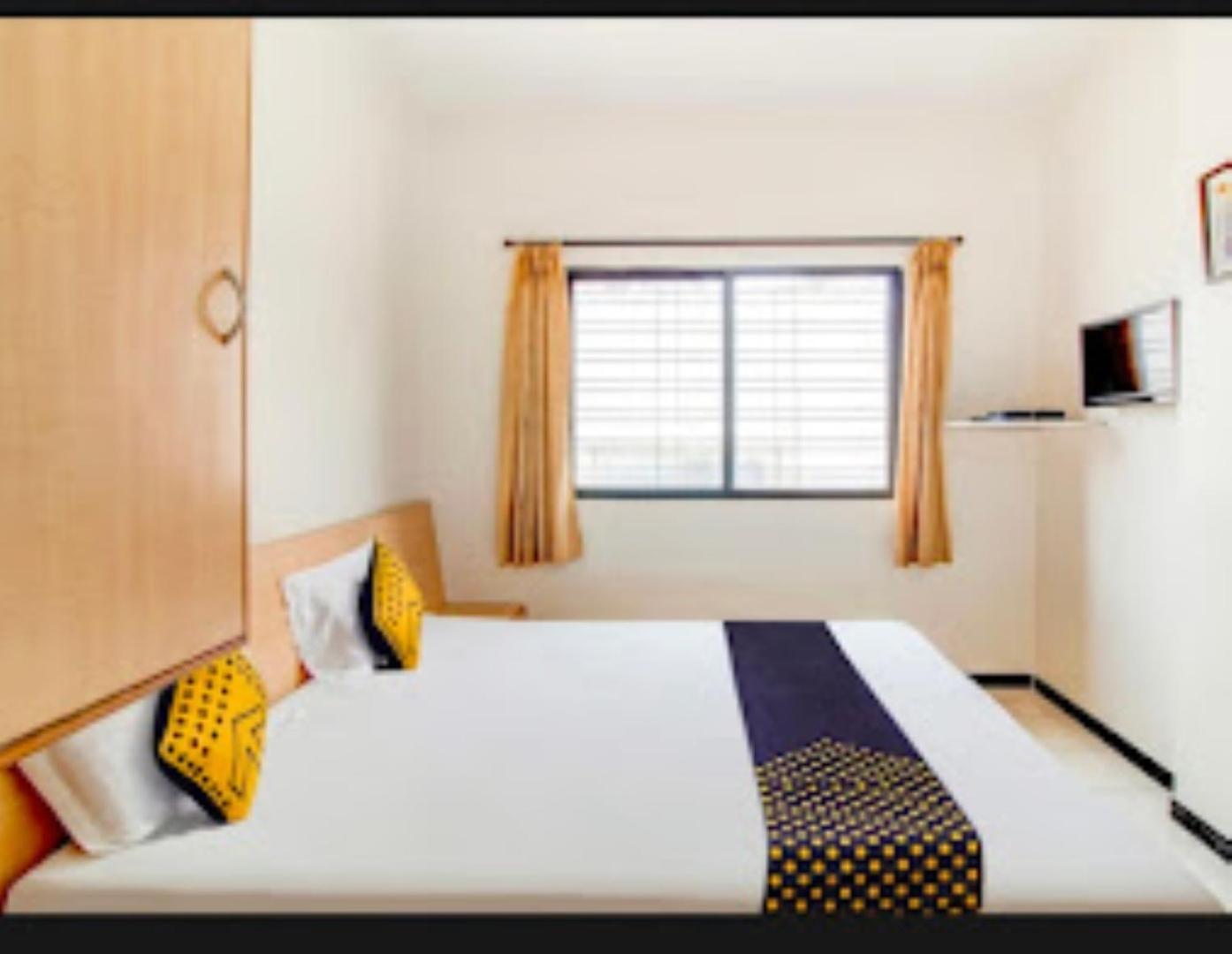 נאסיק Hotel Rahi מראה חיצוני תמונה