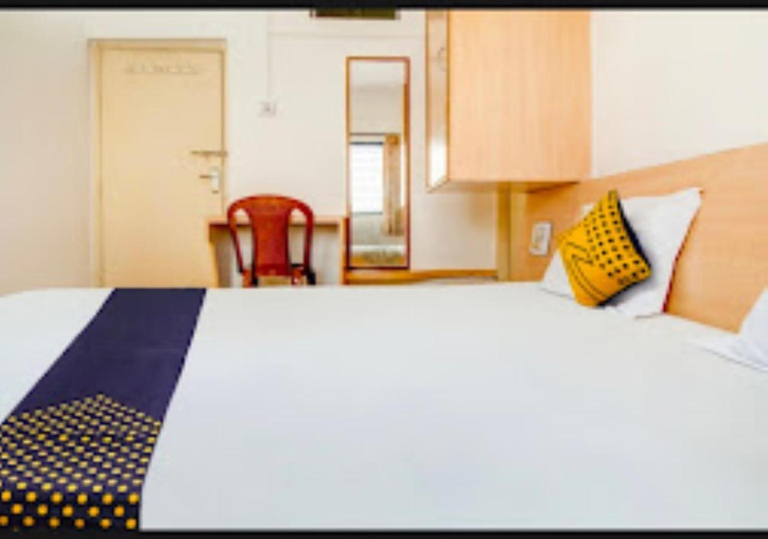 נאסיק Hotel Rahi מראה חיצוני תמונה
